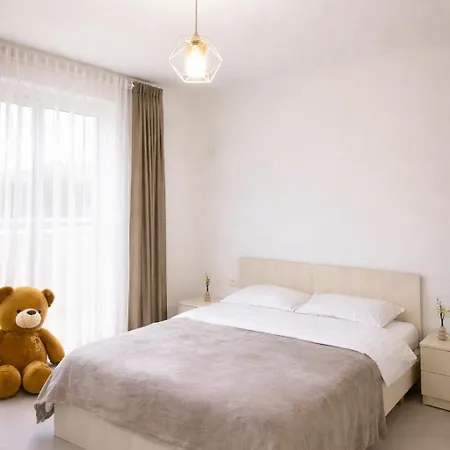 Modern Air Conditioned 2Br In Heart Of Shkoder