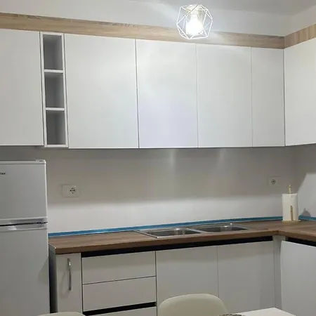 Modern 2br In Heart Of Apartment *