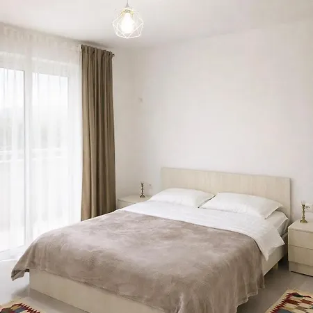 Daire Modern Air Conditioned 2Br In Heart Of Shkoder Shkodër