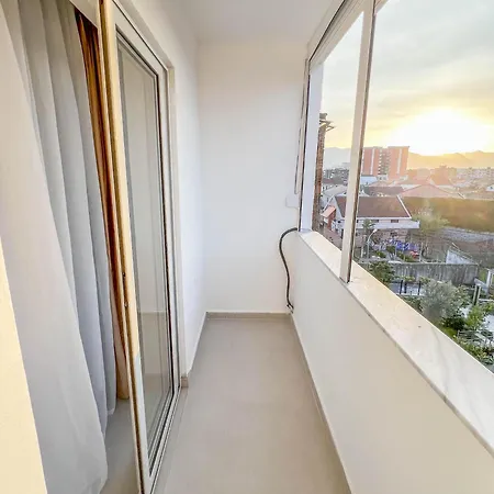 Modern 2br In Heart Of * Shkodër