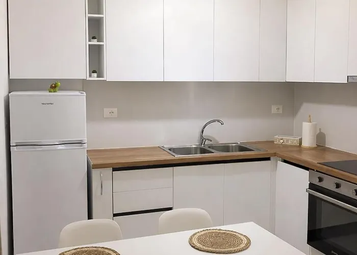 Apartment Modern 2br In Heart Of